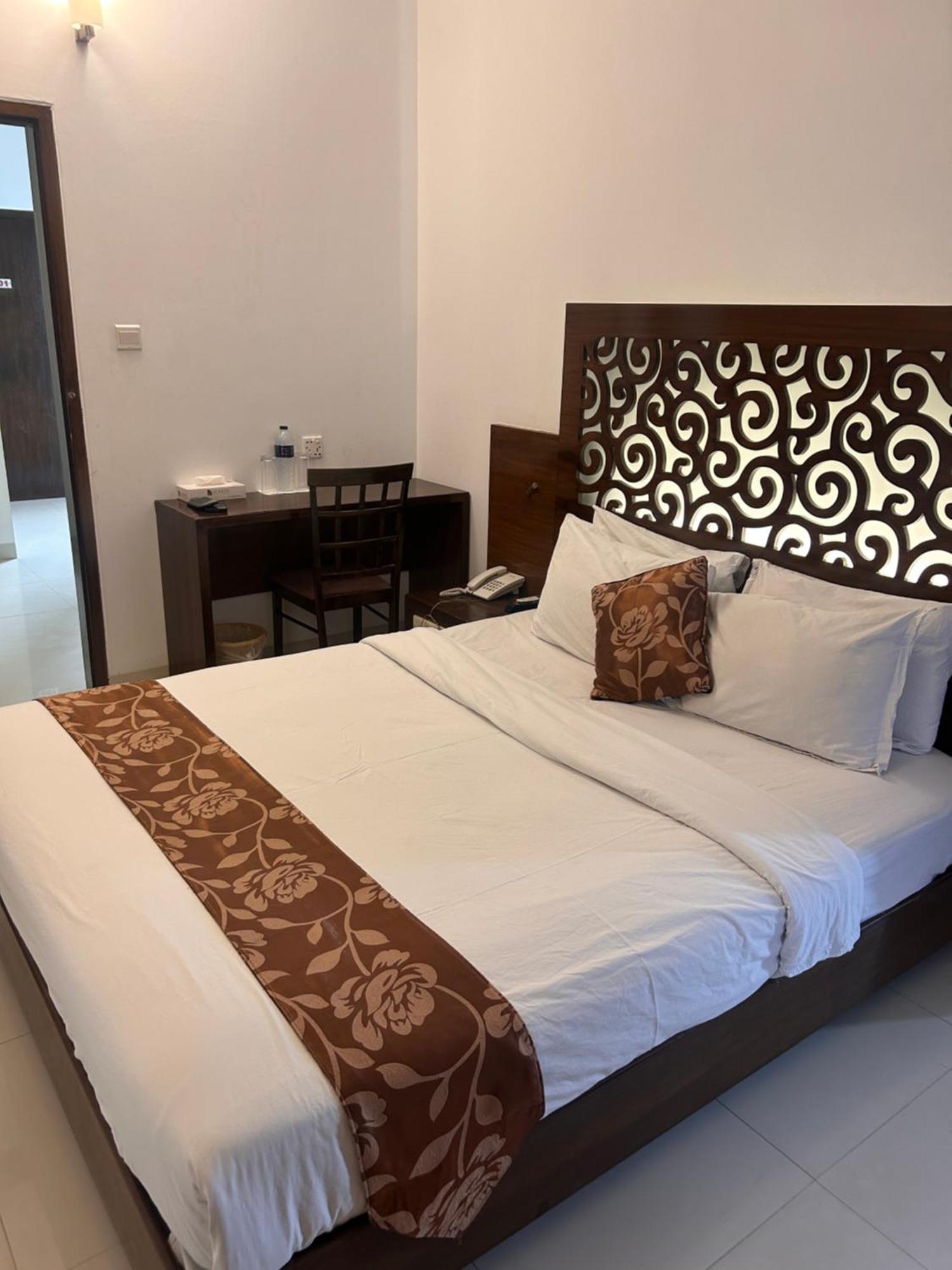 La Vista Hotel Sylhet Ngoại thất bức ảnh