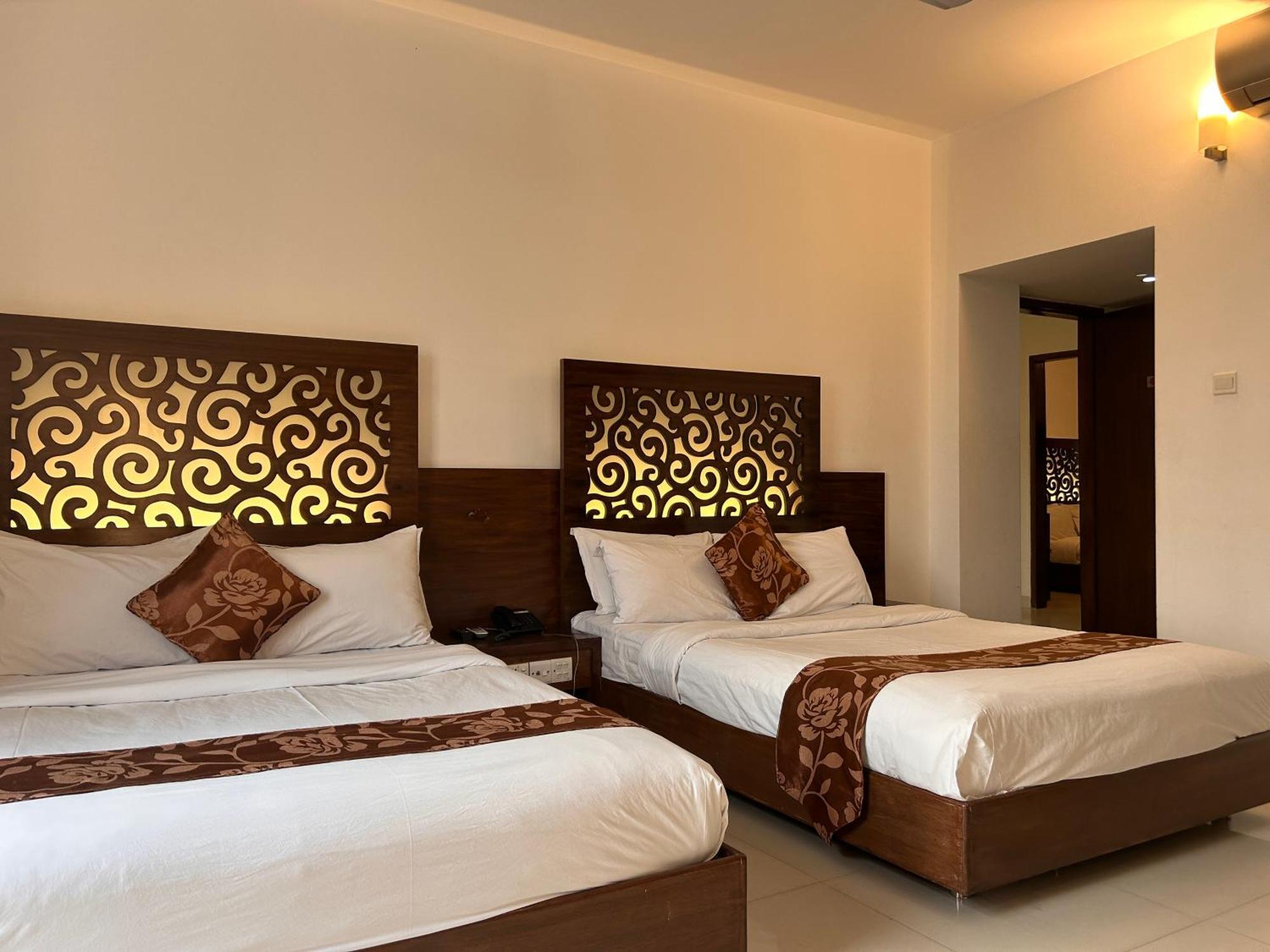 La Vista Hotel Sylhet Ngoại thất bức ảnh