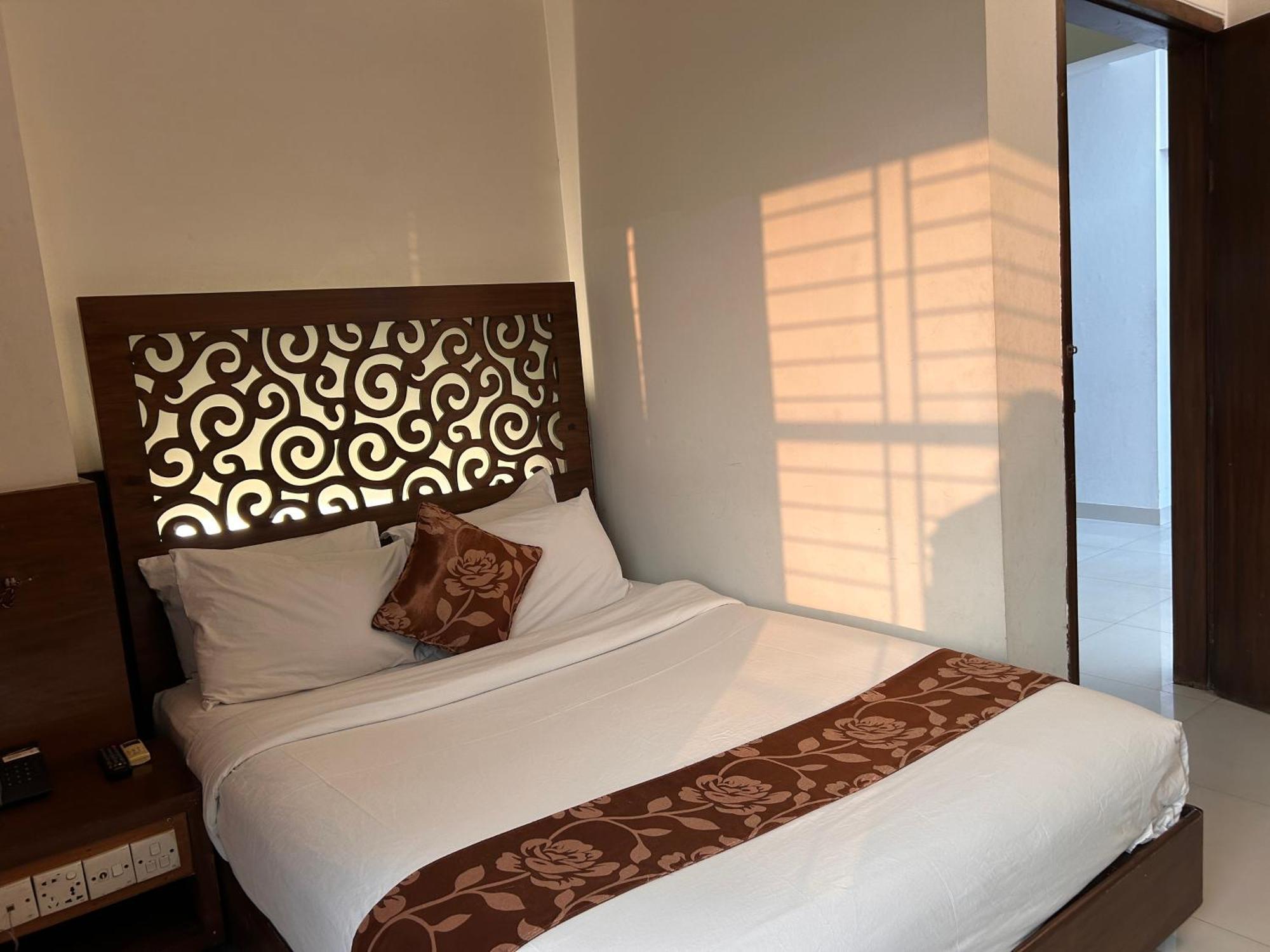 La Vista Hotel Sylhet Ngoại thất bức ảnh