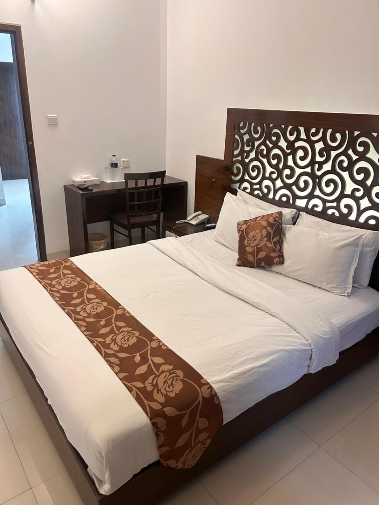 La Vista Hotel Sylhet Ngoại thất bức ảnh